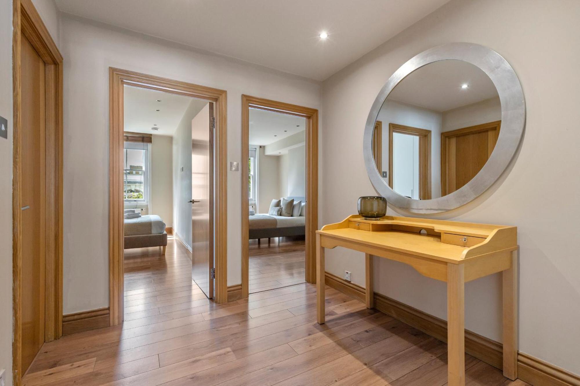 Enchanting Hideaway - La Reserve South Kensington London Bagian luar foto